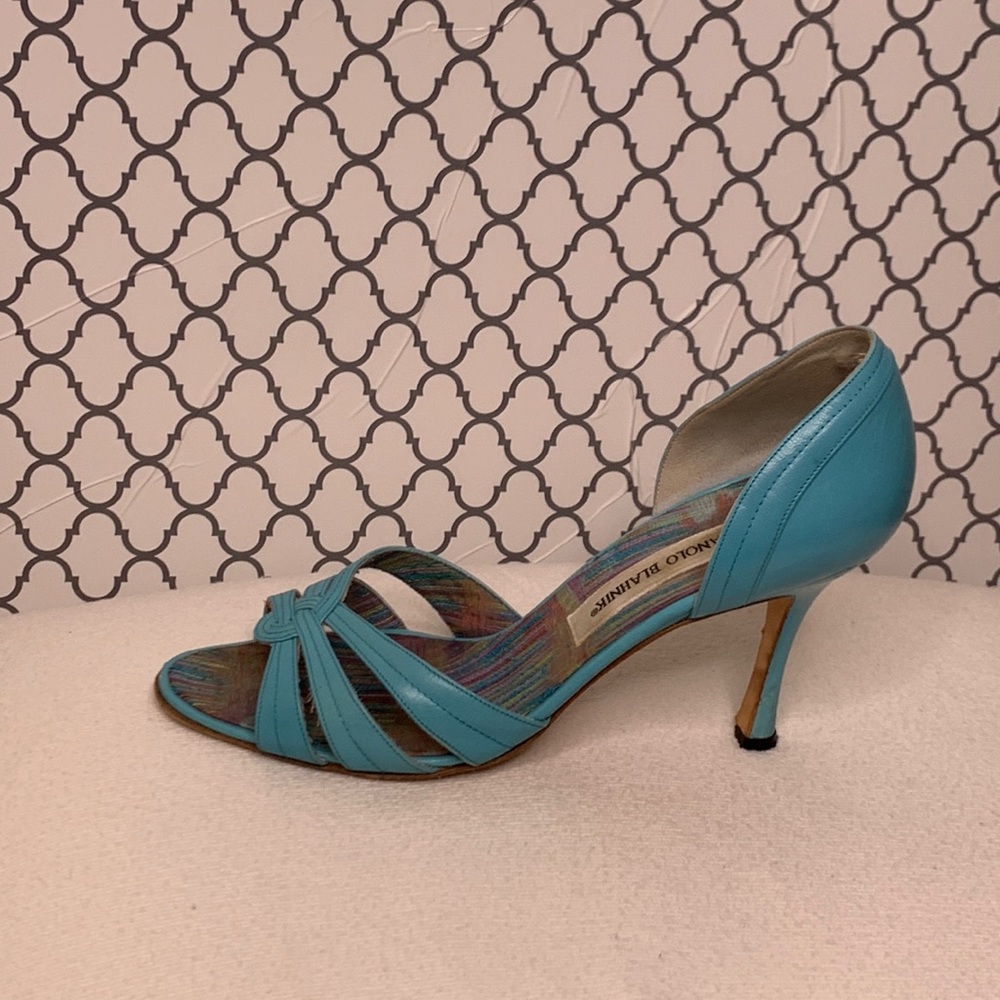 Manolo Blahnik turquoise open toe heels, size 38 1/2. (8 1/2 US)